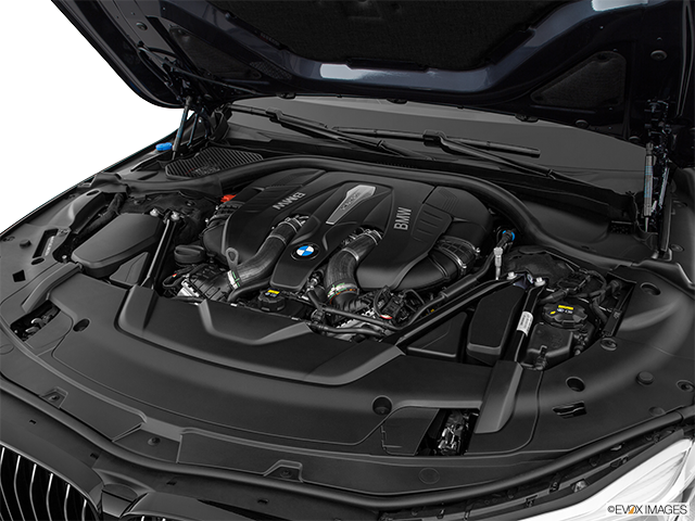 2018 BMW 7 Series | Engine