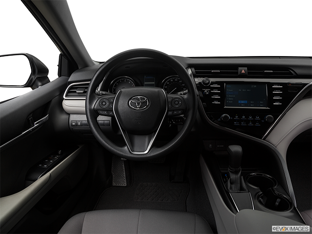 2018 Toyota Camry | Steering wheel/Center Console