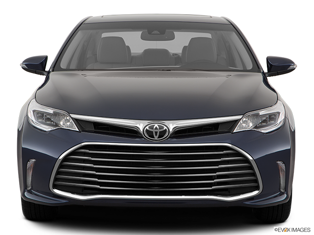 2018 Toyota Avalon | Low/wide front