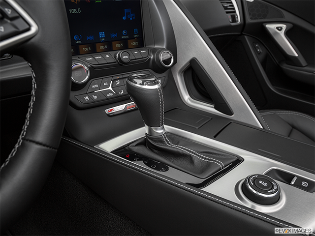 2018 Chevrolet Corvette | Gear shifter/center console