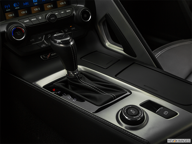 2018 Chevrolet Corvette | Gear shifter/center console