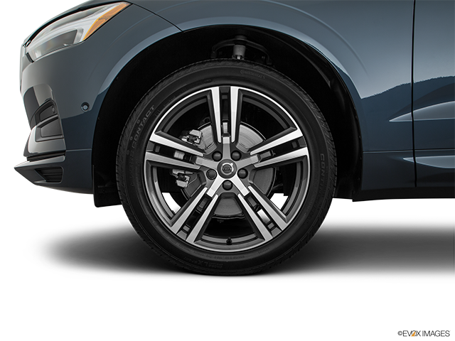 2018 Volvo XC60 | Front Drivers side wheel at profile