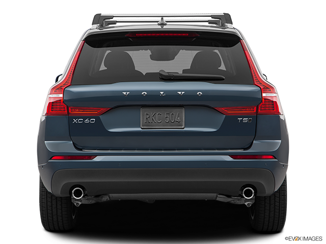 2018 Volvo XC60 | Low/wide rear