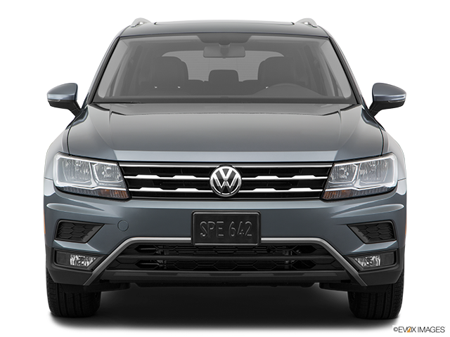 2018 Volkswagen Tiguan | Low/wide front