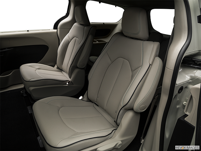 2017 Chrysler Pacifica Hybrid | Rear seats from Drivers Side
