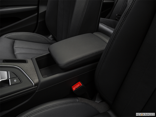 2018 Audi A5 Sportback | Front center console with closed lid, from driver’s side looking down