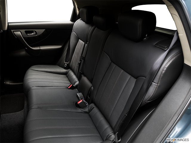 2017 Infiniti QX70 | Rear seats from Drivers Side