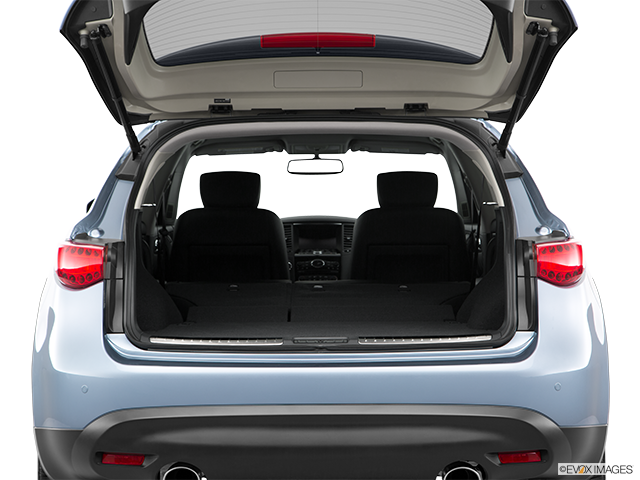 2017 Infiniti QX70 | Hatchback & SUV rear angle