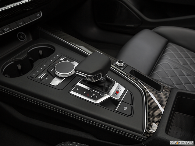 2018 Audi S5 Sportback | Gear shifter/center console