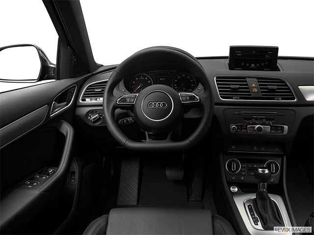 2018 Audi Q3 | Steering wheel/Center Console