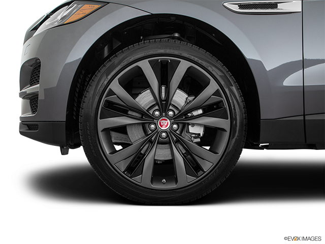 2018 Jaguar F-Pace | Front Drivers side wheel at profile