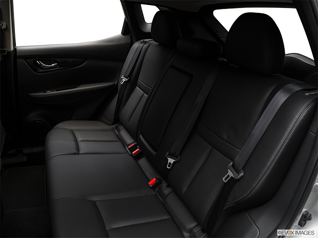 2017 Nissan Qashqai | Rear seats from Drivers Side