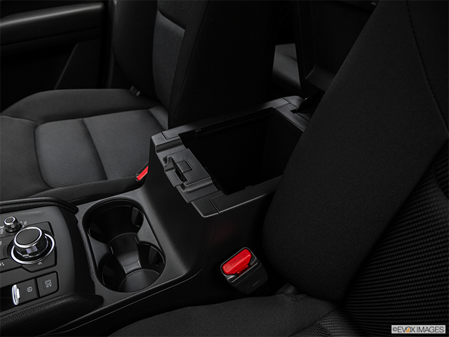 2017 Mazda CX-5 | Front center divider