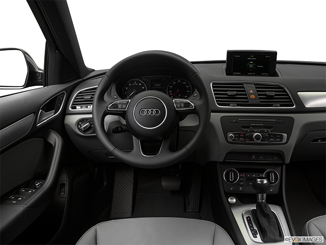2018 Audi Q3 | Steering wheel/Center Console