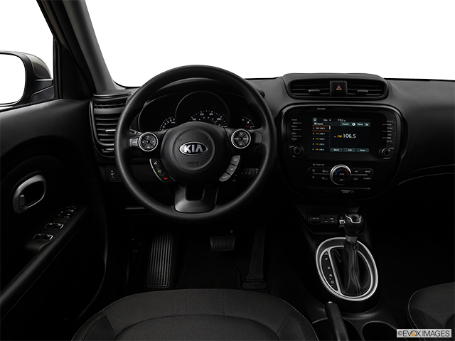 2018 Kia Soul | Steering wheel/Center Console