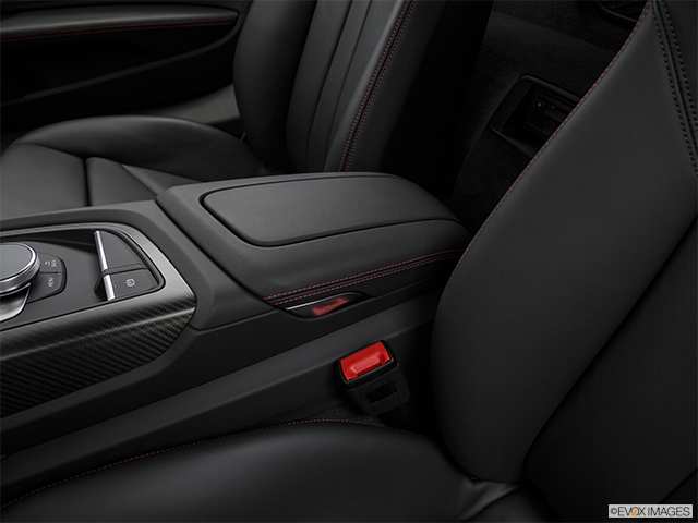 2018 Audi R8 5.2 FSI RWS S tronic: Price, Review, Photos (Canada) | Driving