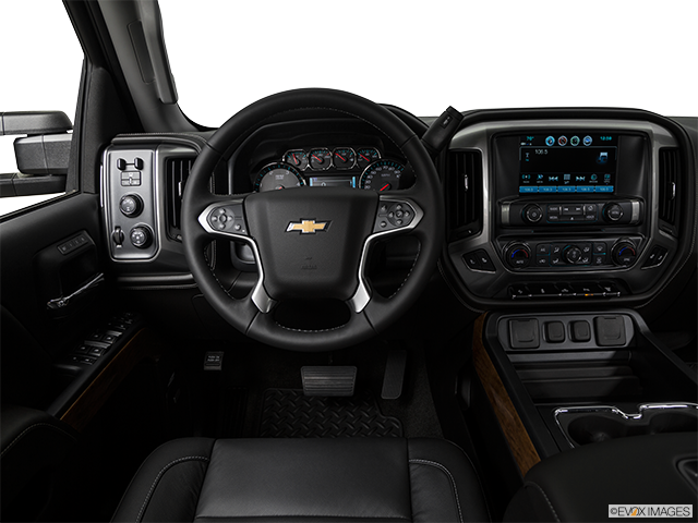 2018 Chevrolet Silverado 3500HD | Steering wheel/Center Console