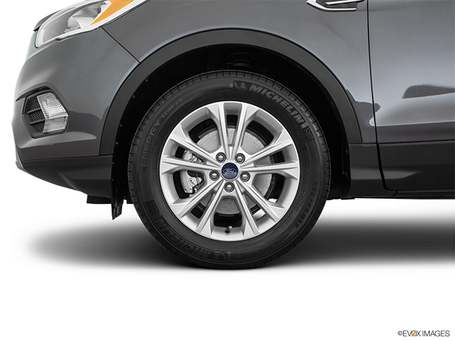 2018 Ford Escape | Front Drivers side wheel at profile