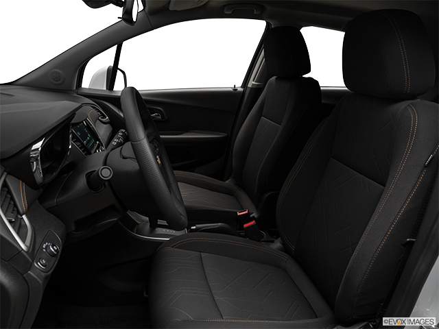 2018 Chevrolet Trax | Front seats from Drivers Side