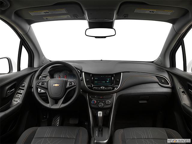 2018 Chevrolet Trax | Centered wide dash shot