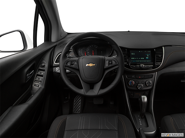 2018 Chevrolet Trax | Steering wheel/Center Console