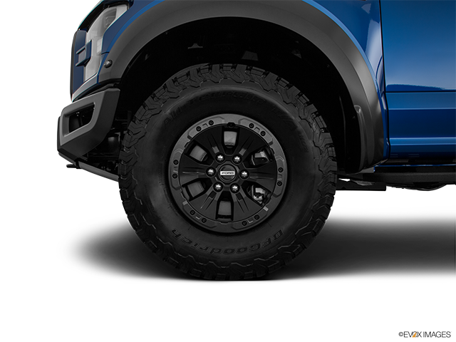 2018 Ford F-150 Raptor | Front Drivers side wheel at profile