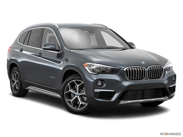 2018 BMW X1 | Front passenger 3/4 w/ wheels turned