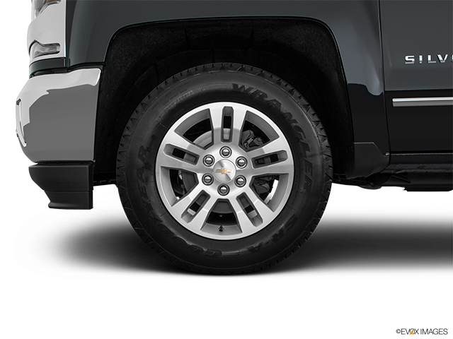 2018 Chevrolet Silverado 1500 | Front Drivers side wheel at profile