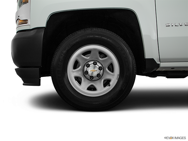 2018 Chevrolet Silverado 1500 | Front Drivers side wheel at profile