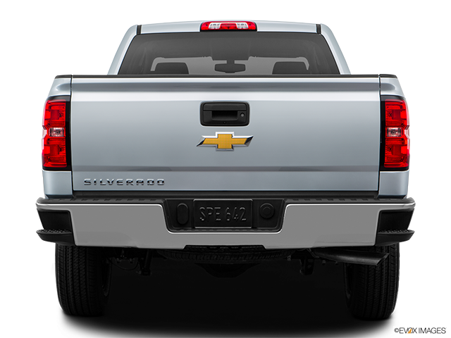 2018 Chevrolet Silverado 1500 | Low/wide rear