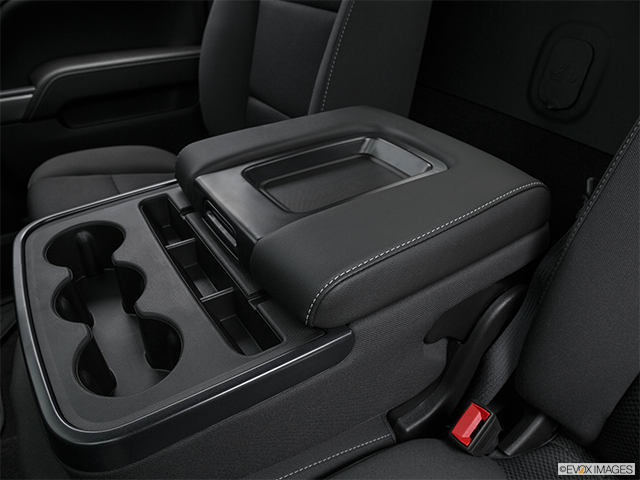 2018 Chevrolet Silverado 1500 | Front center console with closed lid, from driver’s side looking down