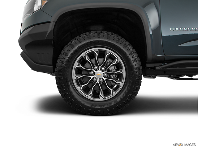 2018 Chevrolet Colorado | Front Drivers side wheel at profile