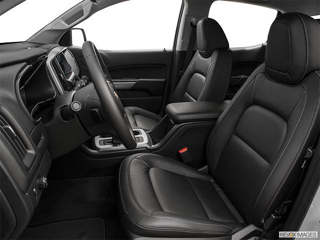2018 Chevrolet Colorado | Front seats from Drivers Side