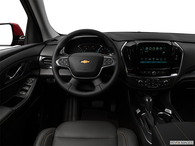 2018 Chevrolet Traverse | Steering wheel/Center Console