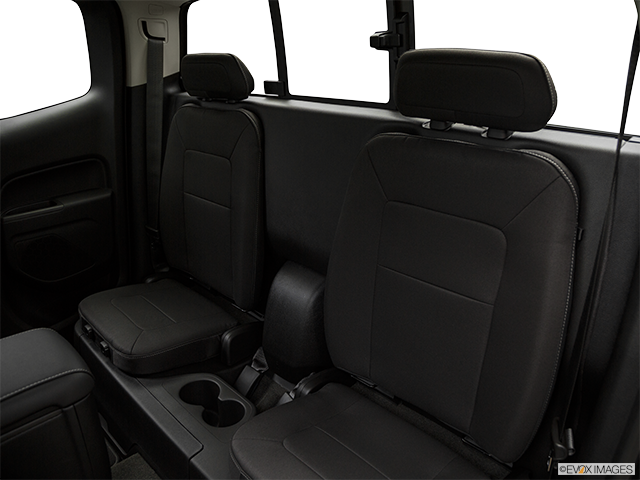 2018 GMC Canyon | Rear seats from Drivers Side