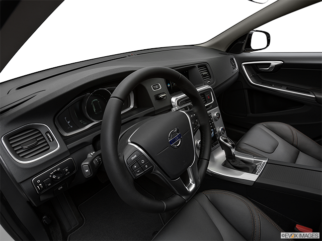 2019 Volvo V60 Cross Country | Interior Hero (driver’s side)