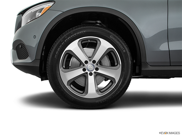 2018 Mercedes-Benz GLC | Front Drivers side wheel at profile
