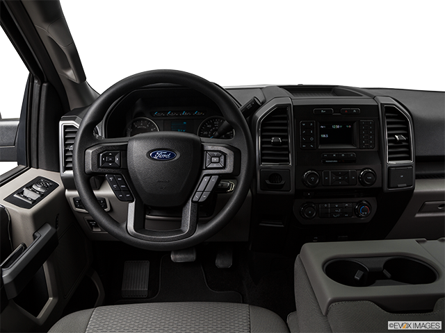 2018 Ford F-150 | Steering wheel/Center Console