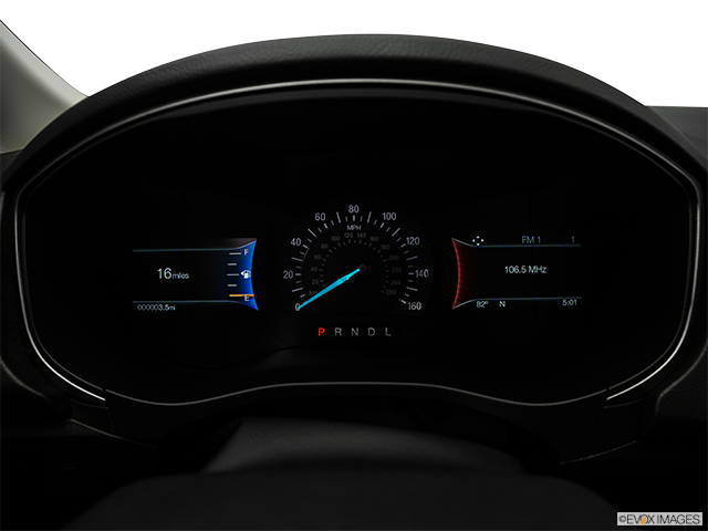 2018 Ford Fusion | Speedometer/tachometer