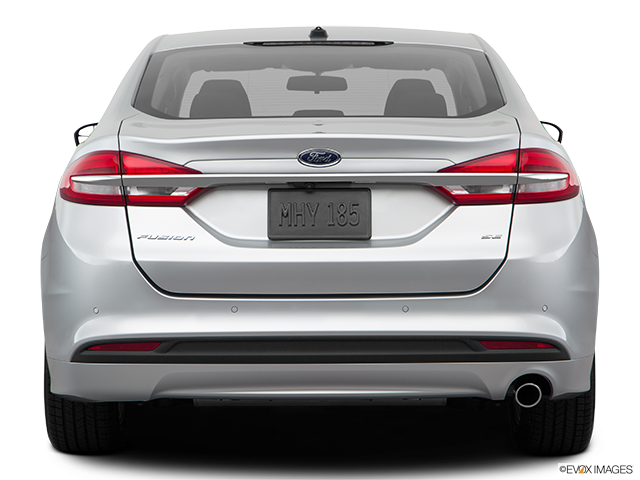 2018 Ford Fusion | Low/wide rear