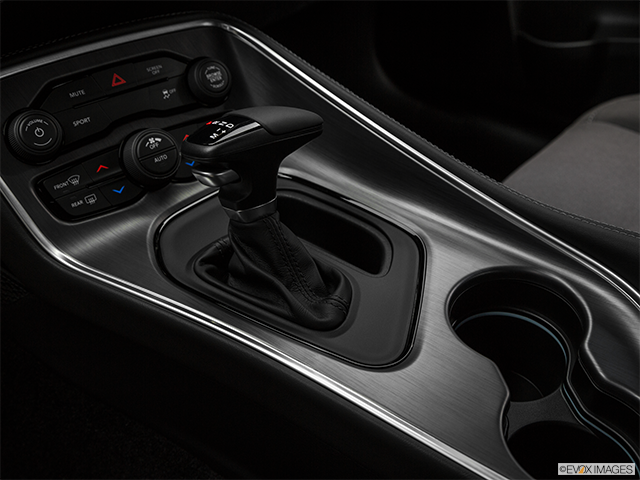 2018 Dodge Challenger | Gear shifter/center console