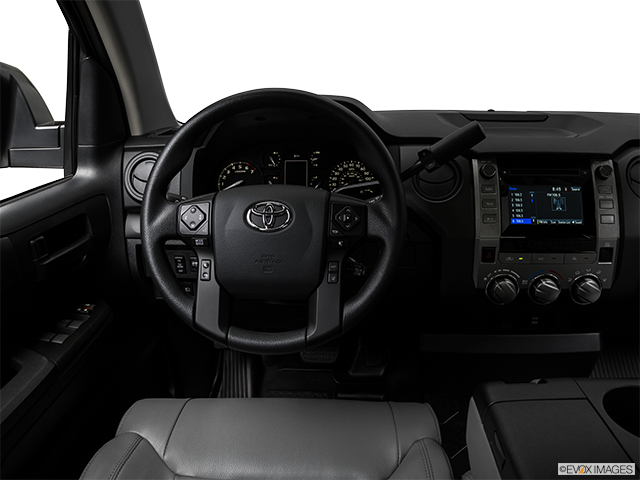 2018 Toyota Tundra | Steering wheel/Center Console