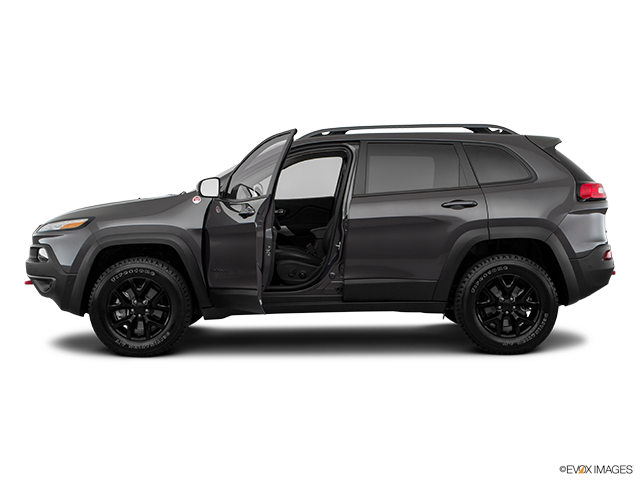 2018 Jeep Cherokee | Driver's side profile with drivers side door open