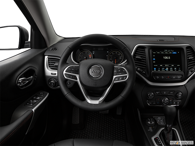 2018 Jeep Cherokee | Steering wheel/Center Console