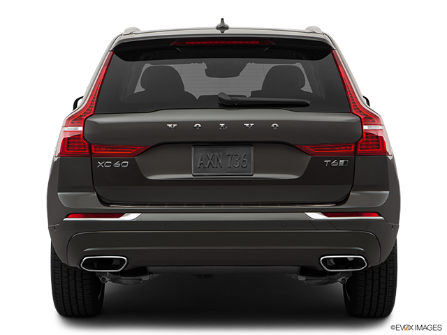 2018 Volvo XC60 | Low/wide rear