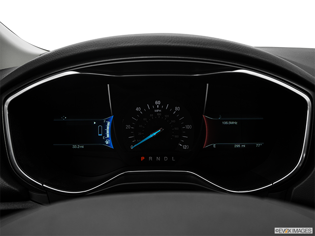 2018 Ford Fusion | Speedometer/tachometer