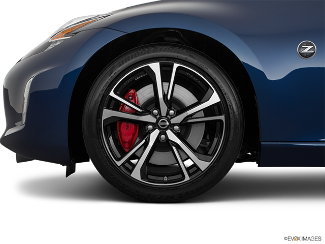 2018 Nissan 370Z | Front Drivers side wheel at profile