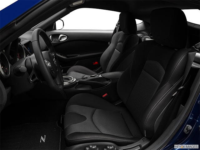 2018 Nissan 370Z | Front seats from Drivers Side