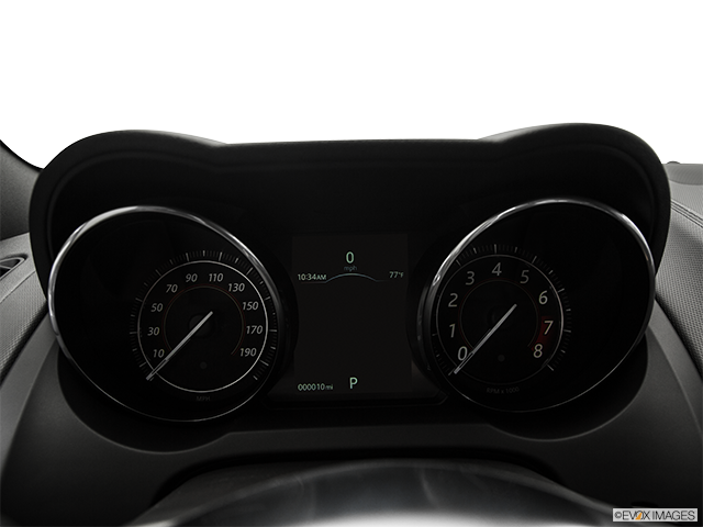 2018 Jaguar F-TYPE | Speedometer/tachometer