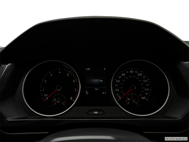 2018 Volkswagen Tiguan | Speedometer/tachometer